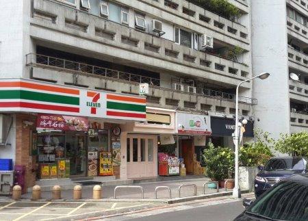 一品大廈外觀。(圖為台灣房屋提供)