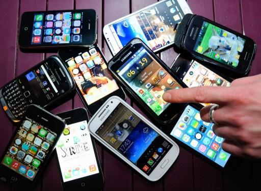 大螢幕當道 獨缺iPhone(圖:AFP)