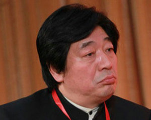 央視評論員 鈕文新