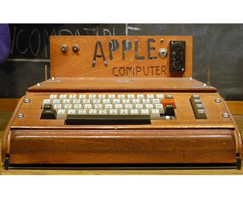 Apple I初代蘋果電腦。（圖：WIKI）