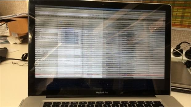 2011年出廠MacBook Pro經常當機，使用者連署要求蘋果召修更換。(圖片來源：Change.org請願畫面)