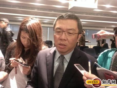 賀鳴珩強調，各國指數都再創高，台灣遠遠落後。