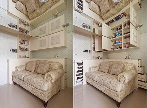 室內望向玄關3.45米有限高度中，設計師巧妙利用高低差手法處理，減低上下壓迫感並增加收納空間，讓整體視線變得更為有趣。