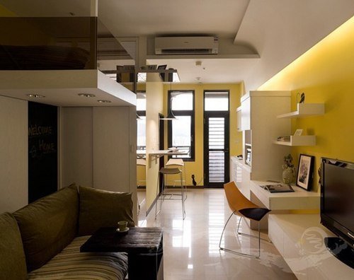 黃色地墻面看起來更溫馨