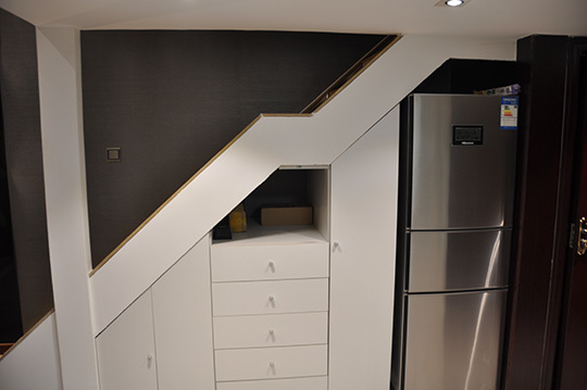 隨處可見的收納空間（整個冰箱都可以塞進去。）