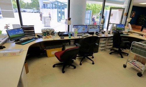 一天24小時，一周七天無休，在矽谷這個boccardo收容所里 的員工無條件為無家可歸者提供源源不斷的服務。