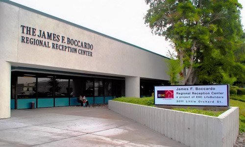 boccardo收容所由當地慈善家詹姆斯-吉姆-博卡德投資贊助，這里為每個需要幫助的人提供幫助，簡言之，這里可以成為所有人的避難所。