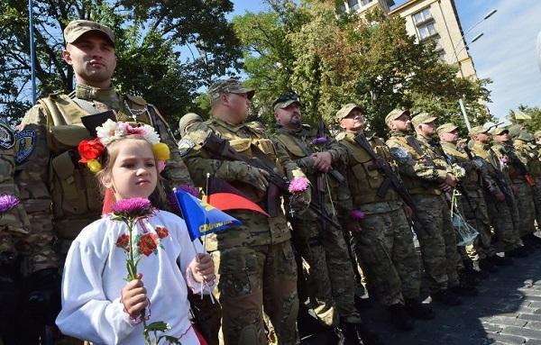 基輔(Kiev)：特別志願軍部隊Sich舉行宣誓與離別儀式後，將前往烏東進行反恐任務 (圖:AFP)