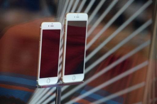 iPhone 6S最大敵人──iPhone 6      (圖:AFP)