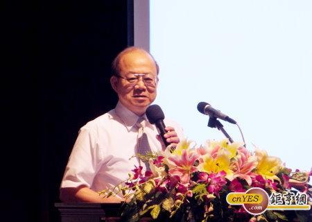 政委薛琦今天分析市場與政策該如何長期提升競爭力。(鉅亨網記者尹慧中攝)