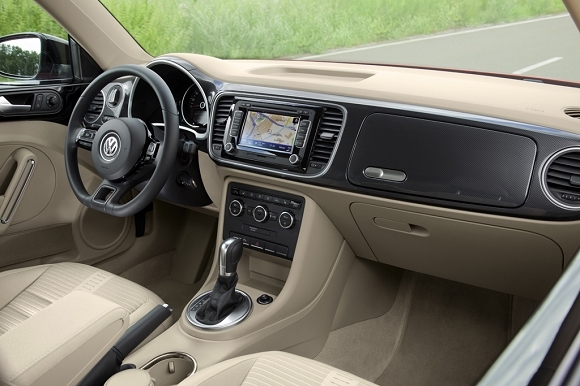 金龜車駕駛艙 (圖片來源: :Volkswagen)