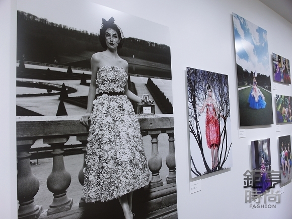 Dior Couture Patrick Demarchelier攝影展(圖片來源：鉅亨時尚）