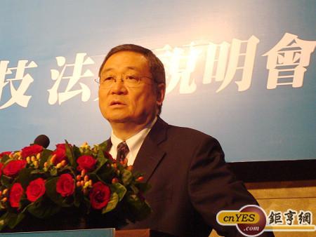 宸鴻總經理孫大明指出，第3季預估營收將下滑15到20%。(鉅亨網記者黃佩珊攝)