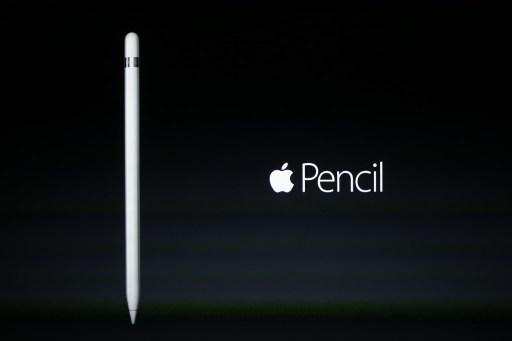 蘋果週三在發表會上，公布自家觸控筆 Apple Pencil 。 (圖:AFP)