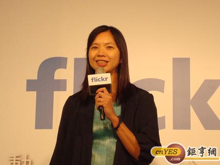 Yahoo!亞太區策略暨營運部副總裁陳琚安表示，Flickr未來將與Yahoo!合作，在台透過Yahoo!導購、Flickr正式跨足電子商務市場。(鉅亨網記者黃佩珊攝)