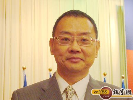 儘管華亞科董事長高啟全說，DRAM未來3年持續供不應求，價格將有強勁支撐，但華邦電董事長焦佑鈞表示，DRAM價格因今年以來已漲太多，下半年價格漲幅有限，趨於穩定。(鉅亨網記者黃佩珊攝)