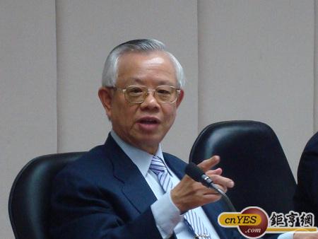 央行總裁彭淮南今(27)日說，美國QE一旦退場，將帶來重大衝擊，央行會注意情勢，採取妥適政策。(鉅亨網記者黃佩珊攝)