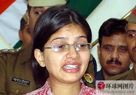 桑拿女被男友虐待48小時 乳頭被燙傷腳底皮被烤熟（組圖）