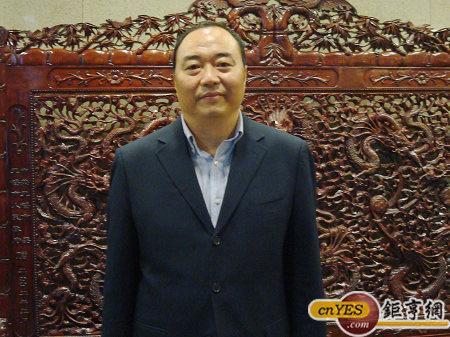 鳳凰出版傳媒集團總經理泰亞斌表示，鳳凰資本雄厚，有50個億(人民幣)，正在尋找投資項目，希望未來能做電子商務。(鉅亨網記者黃佩珊攝)
