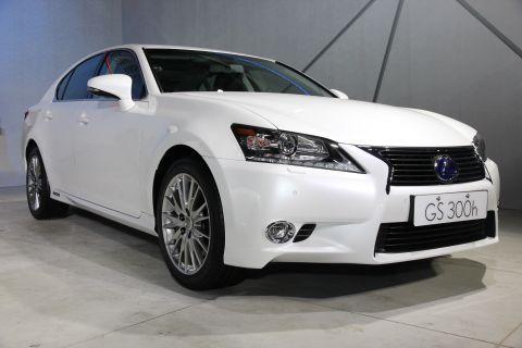 LEXUS GS 300h