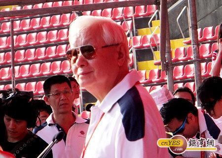 台積電董事長張忠謀今天特別點出太陽能等子公司布局。(鉅亨網記者尹慧中攝)