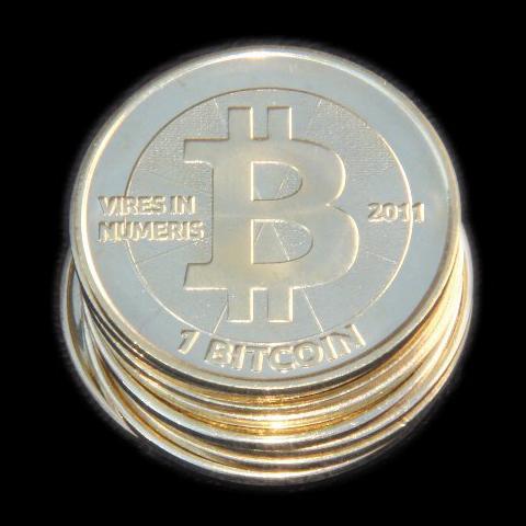 比特幣的實體貨幣。(圖片來源：維基百科)