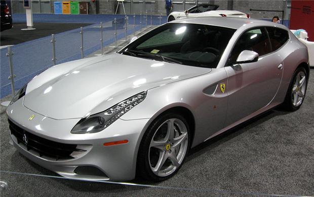 身形俊逸的Ferrari FF