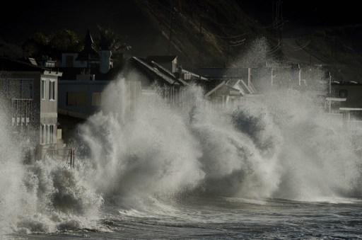 華爾衝銀行股難逃風暴(圖:AFP)