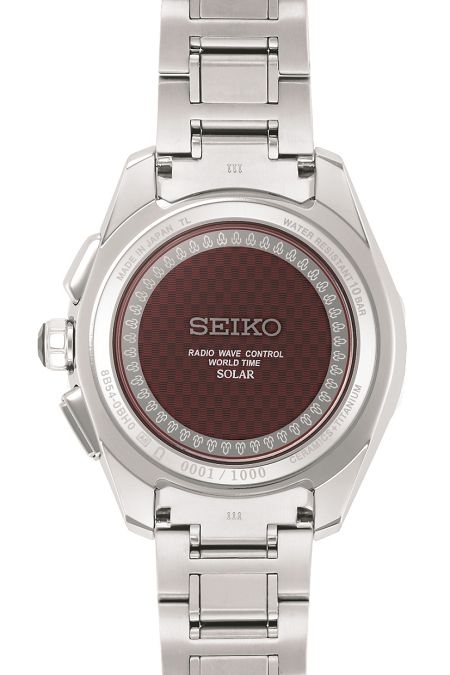 SEIKO 石英45周年Brightz紀念錶款錶背水晶飾紋(圖片來源:台灣精工)