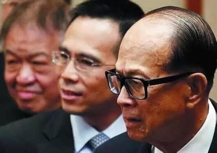 李嘉誠選擇這個時間點重組商業帝國的原因