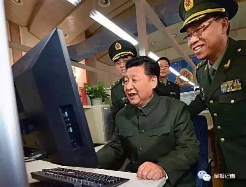 2015年12月25日，中共中央總書記、國家主席、中央軍委主席習近平視察社。這是在軍報微博微信發布平臺，習近平發微博向廣大官兵祝賀新年。