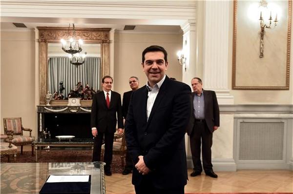 甫勝選成為希臘總理的Alexis Tsipras，眼前還有債務危機要面對(圖：AFP)