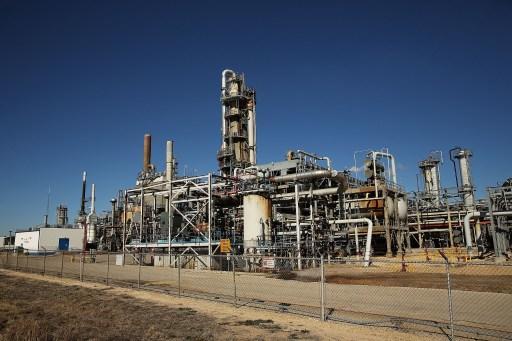 外資對原油前景看法仍分歧(圖：AFP)