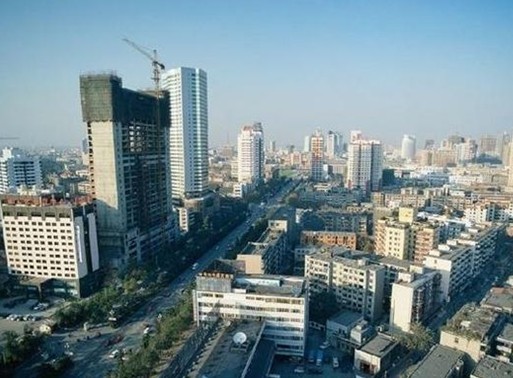 點擊看大圖 慎入!房價太高 這10大城市買房攢首付需奮斗十年