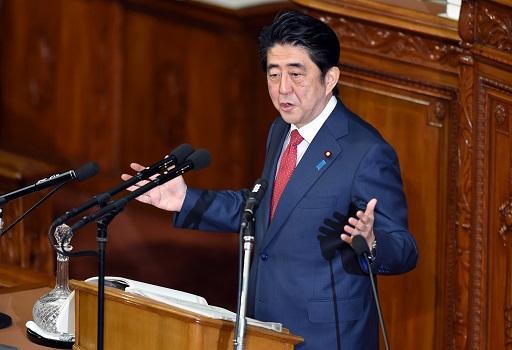 安倍晉三的改革促使日企不再囤積現金 (圖: AFP)