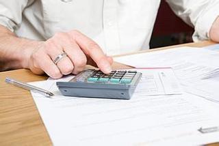 別為存錢生活窘迫 