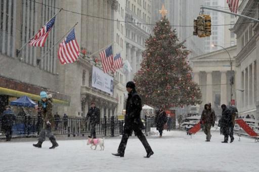 冰天雪地的 12 月 歷年來美股卻都有好表現 (圖:AFP)