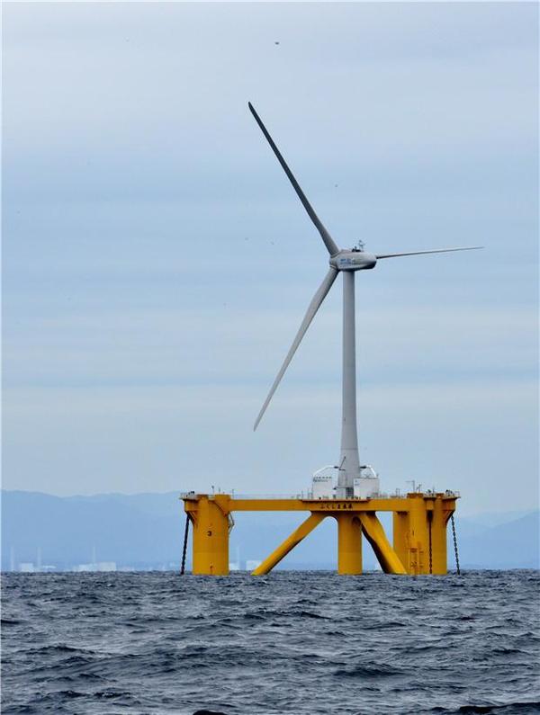 日本福島縣外海一處風力發電機 (圖:AFP)