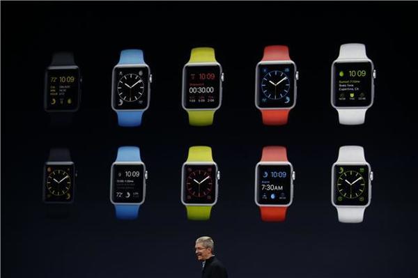 Apple Watch評論出爐，普遍獲好評，但無止盡的通知與電池續航力成最大缺點。(圖：AFP)