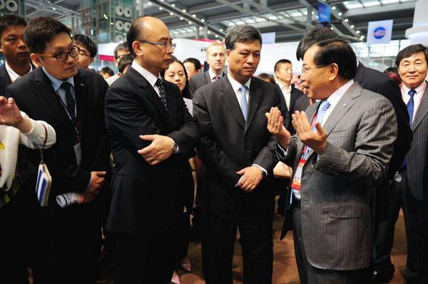 tcl全新品齊聚亮相第三屆中國電子資訊博覽會