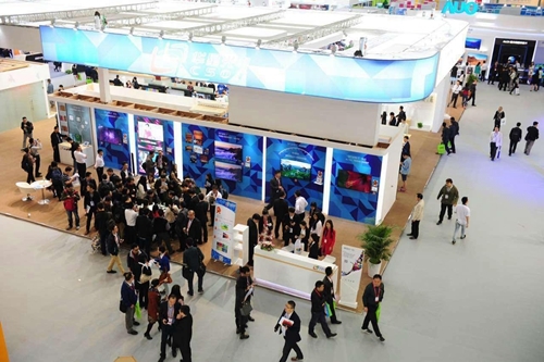 tcl全新品齊聚亮相第三屆中國電子資訊博覽會