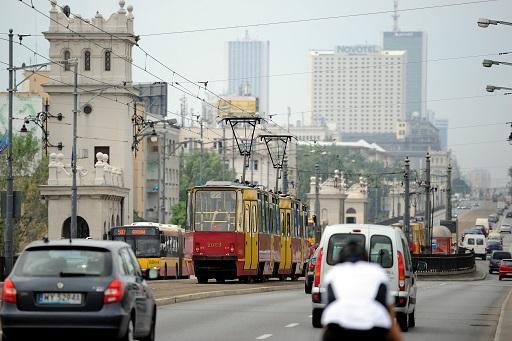 全球債市大走空 唯獨波蘭債市依舊強勢 (圖: AFP)