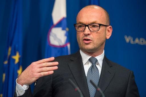 歐洲央行成員Jazbec認為現在談減碼QE還太早 (圖: AFP)