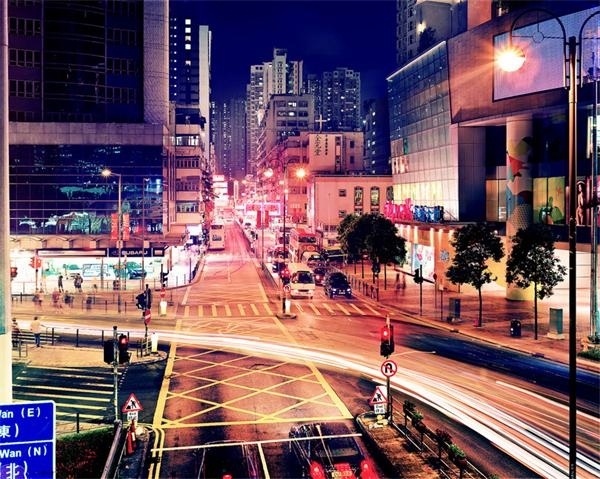 看看真實的香港到底啥樣子 街拍照片帶你看清楚