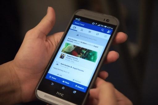 Facebook正式推出即時新聞(圖:AFP)