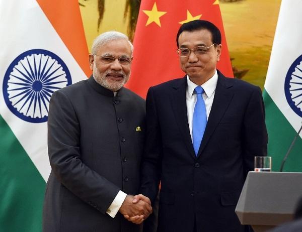 印度總理莫迪與中國總理李克強 (圖:AFP)