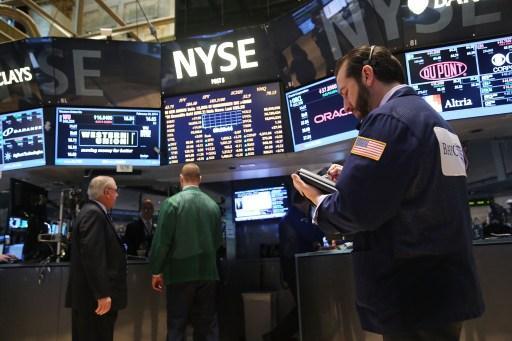 多頭牛市創高整理 市場投資人緊盯數據 (圖:AFP)