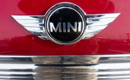 百萬小車 mini cooper 將在近期 推出放大改版 (圖:AFP)