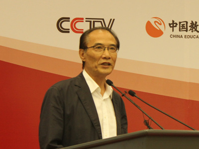 國務院發展研究中心金融研究所名譽所長、國務院參事 夏斌