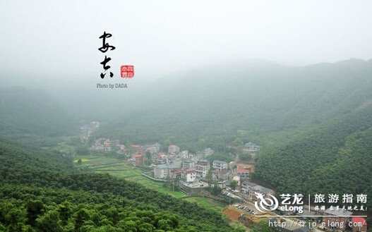 森林覆蓋率超過70%的安吉縣,素有“中國竹鄉”之美譽。閑暇之余來度個假,住進綠色的王國里,領略這寧靜、純真,原汁原味的生態風貌,和大自然富有生機的恩賜,令人心肺頓洗、寵辱皆忘。